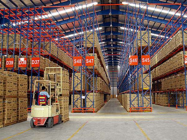 Cách sắp xếp hàng hóa trong kho