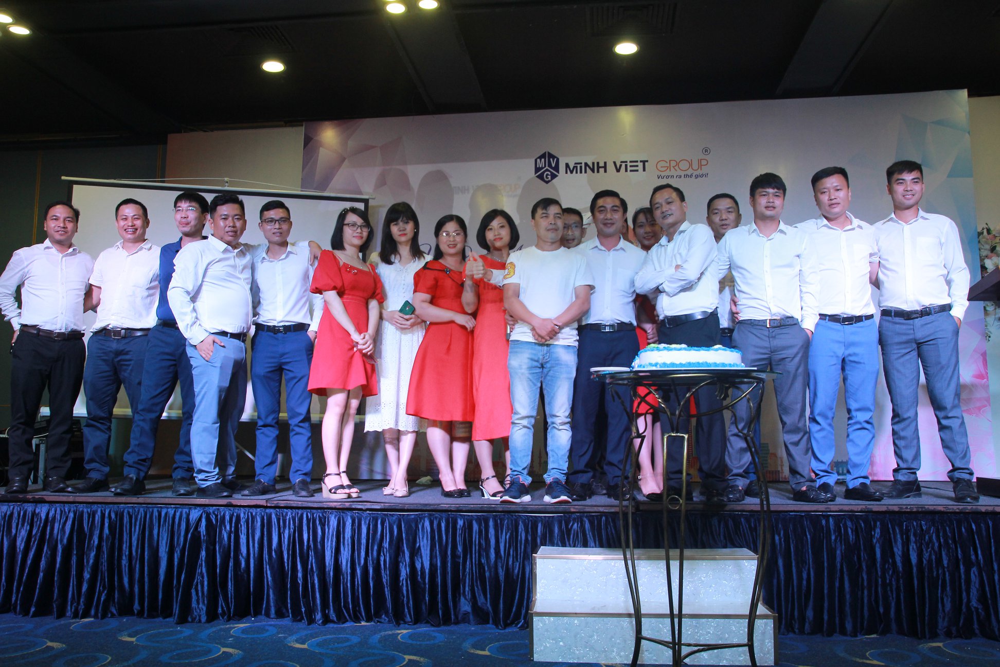 Lễ kỷ niệm MINHVIET GROUP 09 năm vững vàng tiến bước